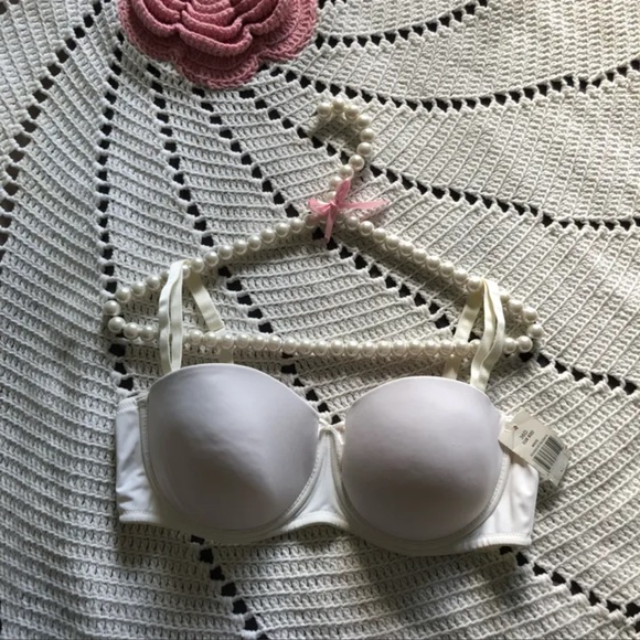 NWT| Underwire Bra - Picture 1 of 10